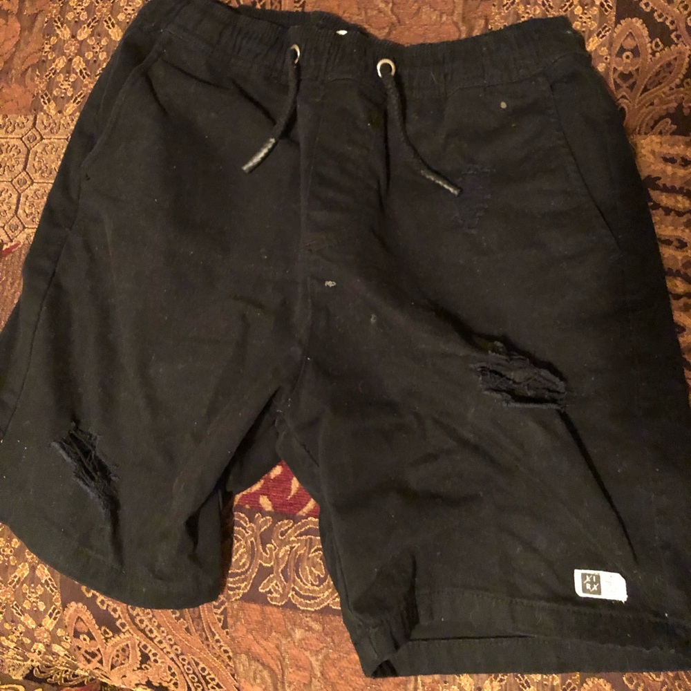 LIRA Shorts